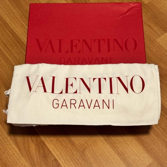 Valentino Garavani Cream Go Patent Platform Heels 37.5 - Picture 7 of 8